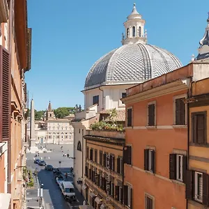 Piazza Del Popolo With View Appartement